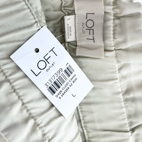 NWT LOFT Elastic Waist Khaki Casual Shorts Large - Picture 3 of 6